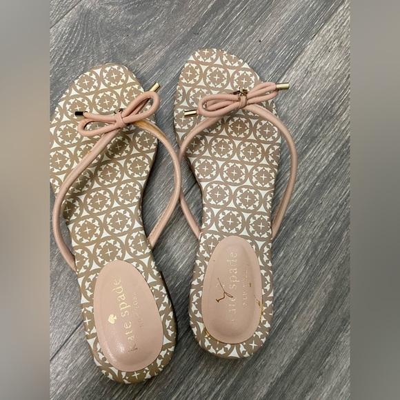 Kate Spade Leather Beige & Pink Flip Flop Sandals Size 6 - Picture 7 of 11